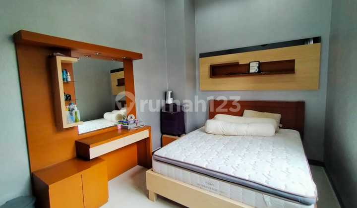 Good 2-Story House for Sale in Batununggal Area, Bandung 0106 2