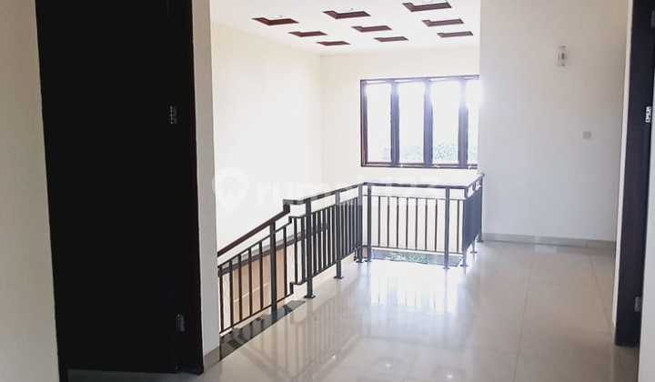 Good Comfortable House in Batununggal Complex Bandung 0106 2