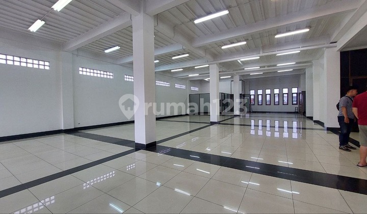 Ruang Usaha Disewa Terawat Siap Pakai di Soekarno Hatta, Bandung Ruang Usaha Disewa Terawat Siap Pakai di Soekarno Hatta, Bandung