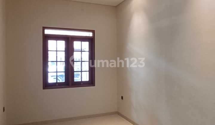 House for Rent Minimalist Ready to Occupy in Taman Holis Indah, Bandung 06 2