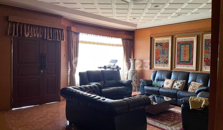 Rumah Dijual Nyaman 2,5 Lantai di Area Hegarmanah Bandung 01