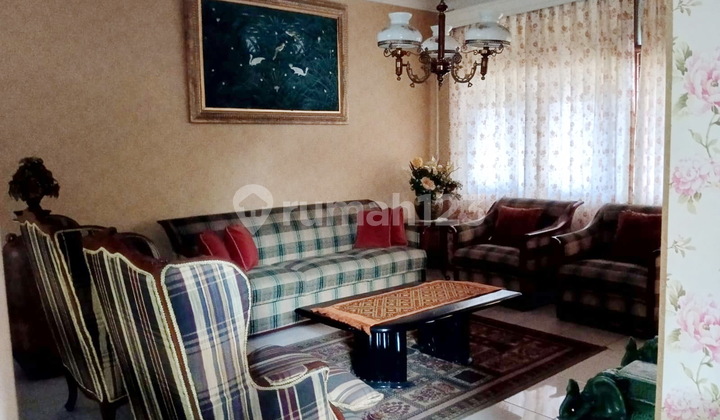 Rumah Dijual Besar 2 Lantai di Mainroad Tubagus Ismail, Bandung 51