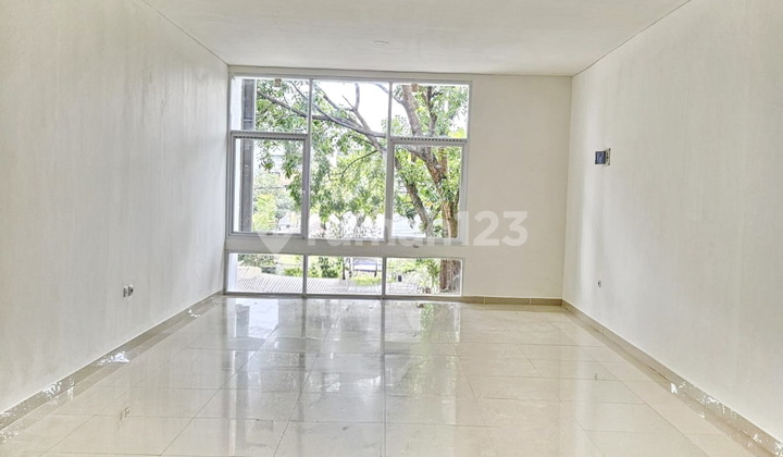 Shop House for Sale Well-Maintained Ready to Use in Sarijadi Area, North Bandung 06