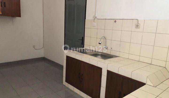 Rumah Dijual Nyaman Dan Terawat di Mainroad Bojongloa, Bandung 2