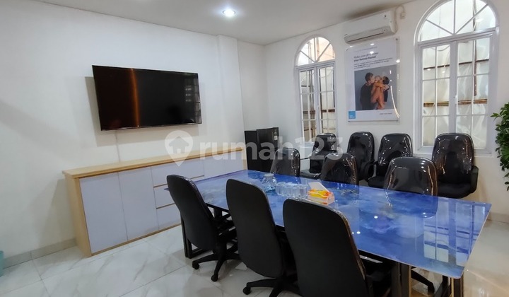Ruko Dijual Terawat 2,5 Lantai di Area Mekar Wangi, Kota Bandung 0143