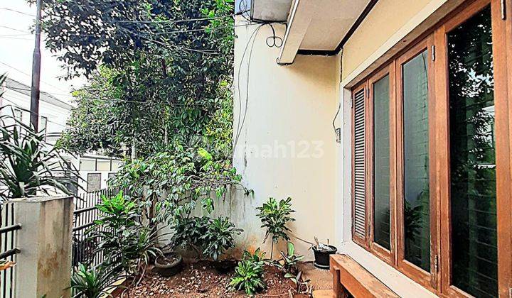 Rumah Dalam Cluster Di Sektor 9 Bintaro Dengan Halaman Belakang   Luas 2