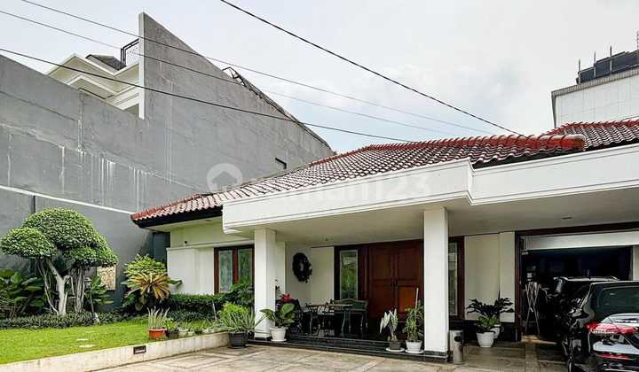 For Sale Luxury House with Swimming Pool Facilities Menteng Central Jakarta 2