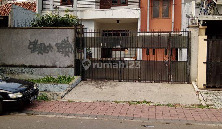 Rumah Tinggal  Nyaman  Lokasi Dekat Sma 8 1