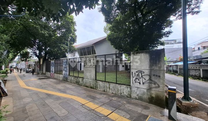 Disewakan Rumah Lokasi Strategis dan Cocok untuk Tempat Usaha di Jln Prof Supomo 2