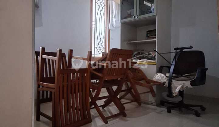Jual Rumah Bagus Bangunan Kokoh Lokasi Strategis dan Siap Huni SHM 2