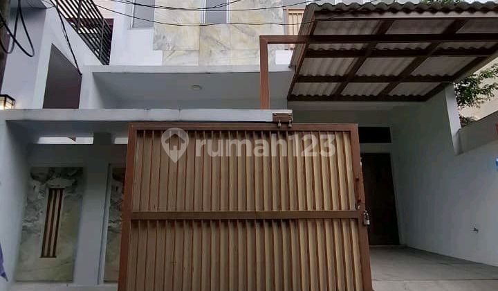 Jual Rumah Baru dengan Konsep Minimalis Lokasi Strategis