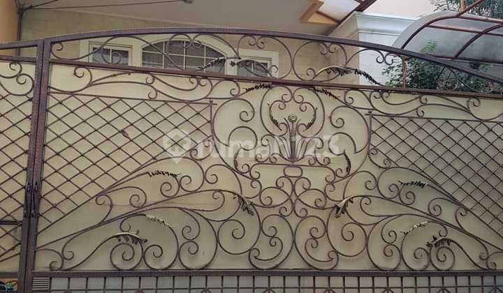 Jual Rumah Mewah Fasilitas Swimming Pool Di Mega Kuningan 