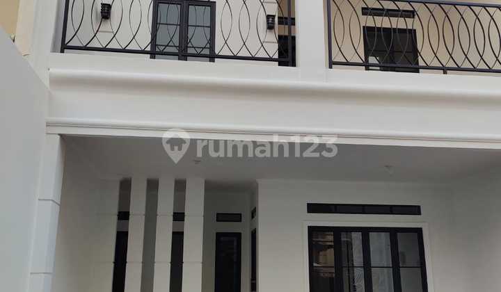 Jual Brand New House Lokasi Strategis Di Tebet Barat 