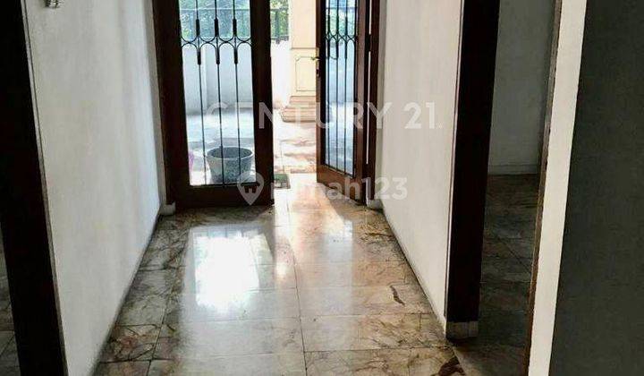 Rumah Dijual 2 Lantai Siap Huni Jl. Senopati Jakarta Selatan 2