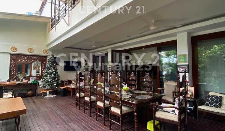 Rumah Strategis Hanya 10 Meter ke Kemang Raya Area Komersil