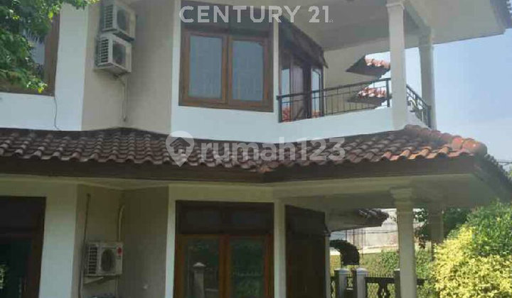Exclusive 2-Storey House 5 Minutes to Tanah Kusir Toll, South Jakarta 2