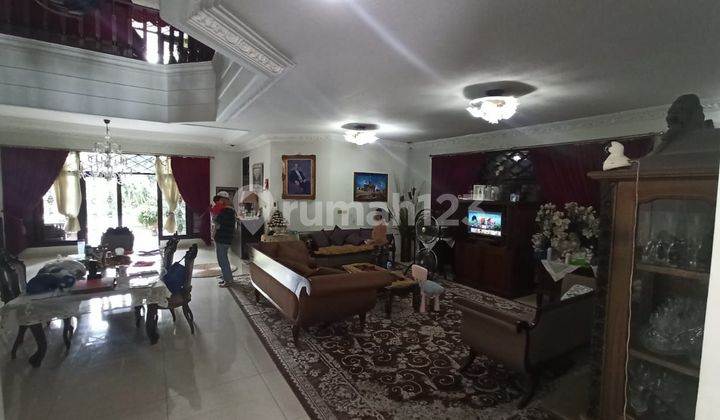 Rumah Dijual/disewakan Cipete Jakarta Selatan 2 lantai  shm 2