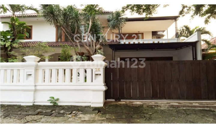 Dijual Rumah di Menteng Berikut Resto (Ex Rumah Artis) Jakpus