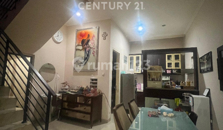 Dijual Cepat Dibawah Harga Pasar Rumah 2.1/2 Lt Kelapa Gading Jak 2