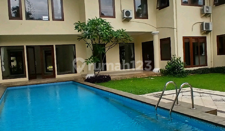 Rumah Siap Huni di Kawasan Elite Pejaten Jakarta Selatan
