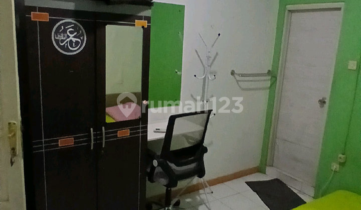 14-Door Boarding House Near Gondangdia Station, Central Jakarta 2