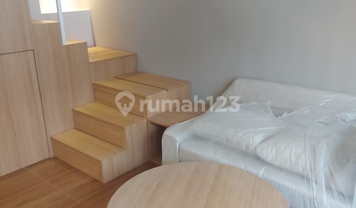 Rumah 2 Lantai Full Furnished, BSD CITY, Gading Serpong 2