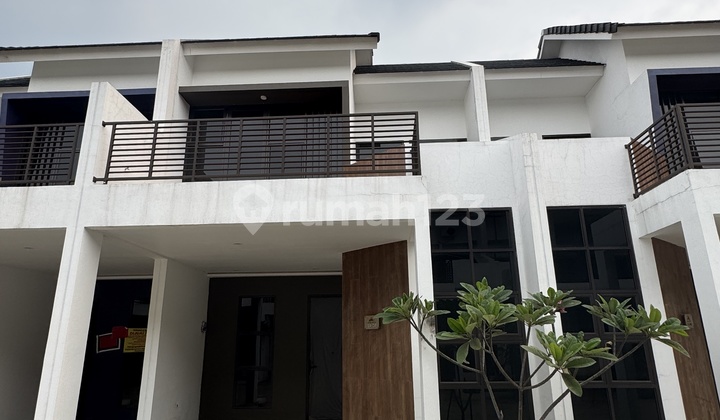 Rumah 2 Lantai Lokasi Strategis Aryana Karawaci