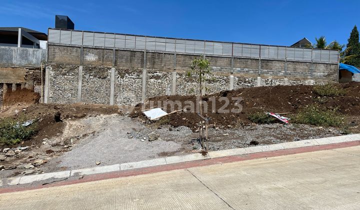 For Sale: Ready-to-Build Plots in Setra Duta Hegar