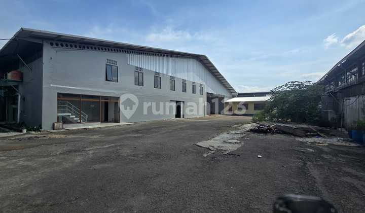 Gudang / Pabrik Besar & Kantor Cibaligo Gudang / Pabrik Besar & Kantor Cibaligo