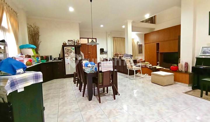 Jual Rumah Siap Huni Hoek Setraduta Hegar 