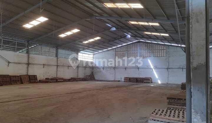 Large & Spacious Warehouse for Rent in Batujajar, West Bandung