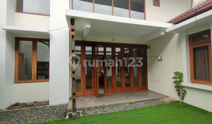 Rumah Minimalis Setra Duta Dengan Automatic Gate 2
