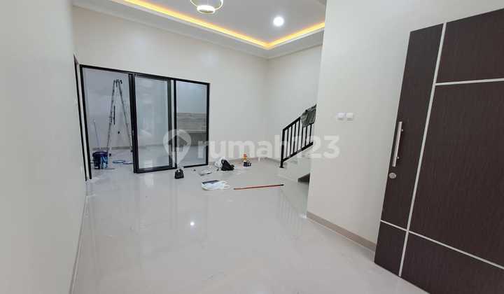 Jual Rumah Baru Renovasi 2Lt SHM LB180m di Regency Melati Mas Serpong TangSel, KD2510xxxx 2
