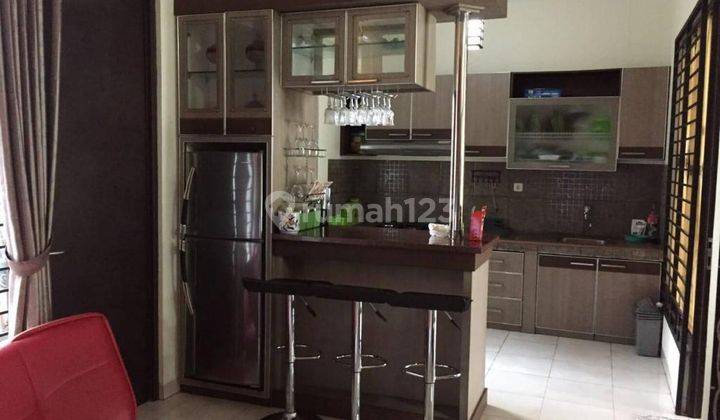 Jual Rumah 2 Lantai Bagus Depan Perum Kota Wisata Cibubur 2