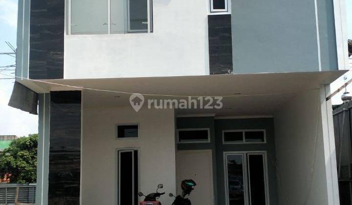Rumah mewah 2 lantai bergaya Eropa, di pisangan baru matraman jakarta timur 1