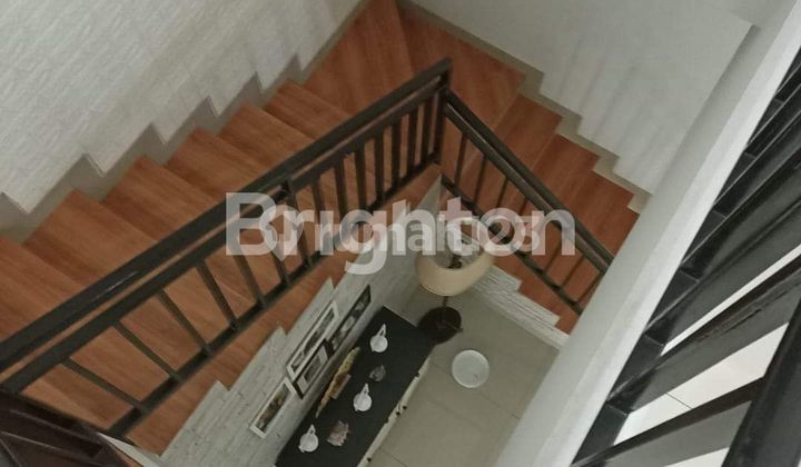 Rumah 2 lantai siap huni di komplek Perdagangan, Ciledug, Tangerang 2