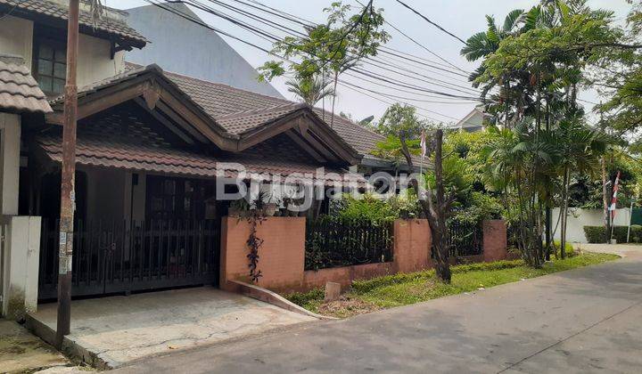 Rumah Hoek pinggir jalan Bintaro selatan, jakarta selatan  1