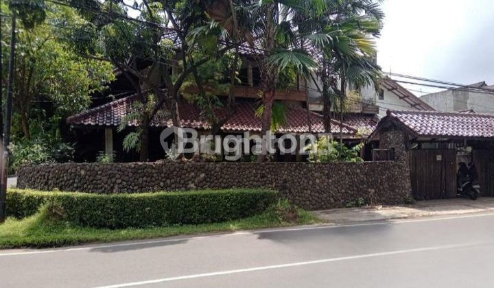 Hitung Tanah saja, Rumah Hoek 2 lantai di Bintaro Jaya, Jakarta Selatan