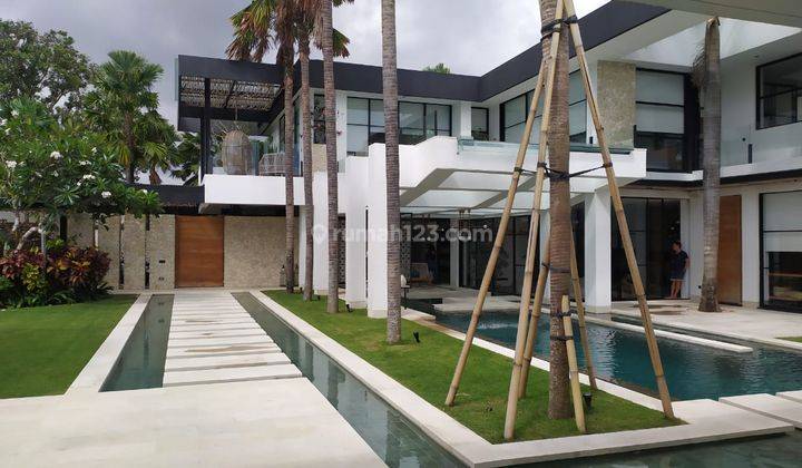 Villa Mewah Super Keren, Tenang Nyaman di Pererenan, Canggu 1