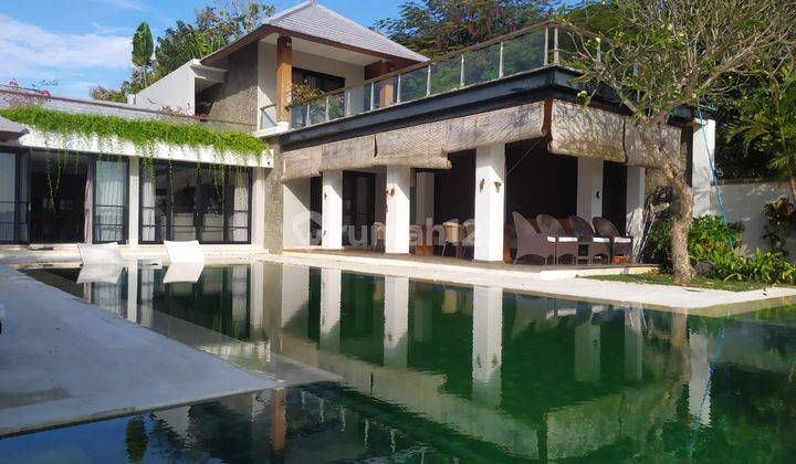 Luxury Villa Los Pantai in the Tanjung Benoa Villa Complex.  1