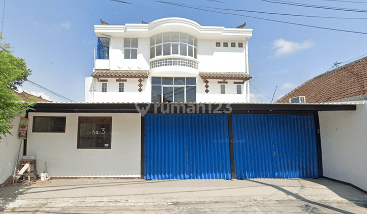 3-storey shophouse for sale located in Kuta Badung Bali 1