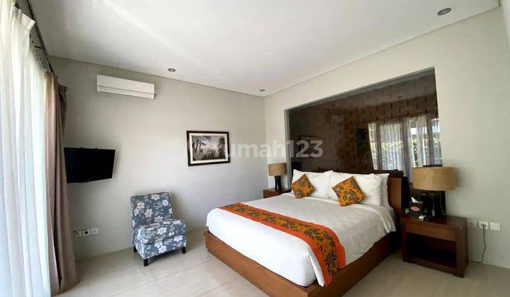 Beautiful River View Villa for Rent Near Nyanyi Beach. 2