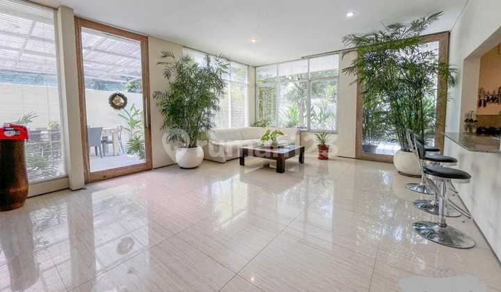 Luxury Villa Located in Kerobokan - Prime Location!