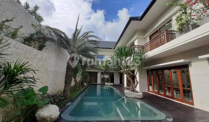 For Leasehold Luxury Villa Located in Umalas Kerobokan Bali For Leasehold Luxury Villa Located in Umalas Kerobokan Bali