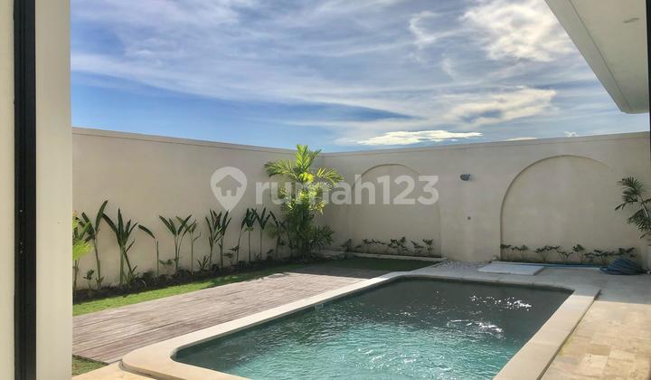 For Rent New Villa in Pererenan Badung Bali