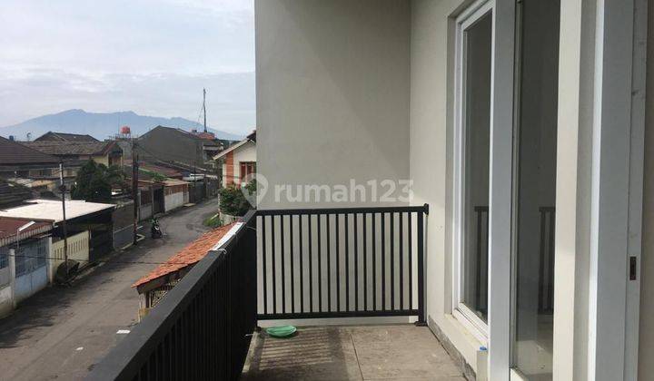 Rumah Baru Minimalis 2 lantai di tengah kota 2