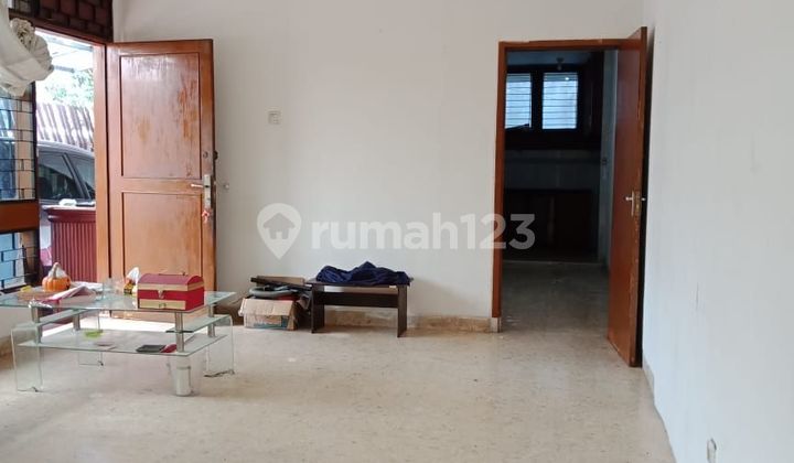 Rumah minimalis lokasi strategis pusat keramaian dekat mall dan perkantoran