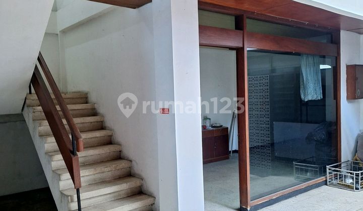 Rumah Tengah Kota Lingkungan Asri Dan Nyaman 2