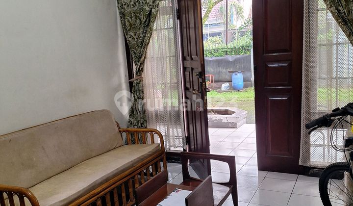 Rumah Tinggal Di Tengah Kota Lingkungan Tenang Dan Asri Rumah SHM Rumah Tinggal Di Tengah Kota Lingkungan Tenang Dan Asri Rumah SHM