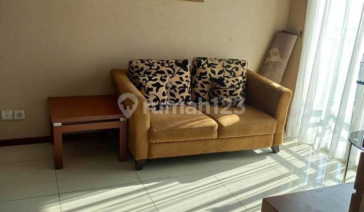 Jual Apartemen Thamrin Residence 2 Bedroom Furnished Nyaman